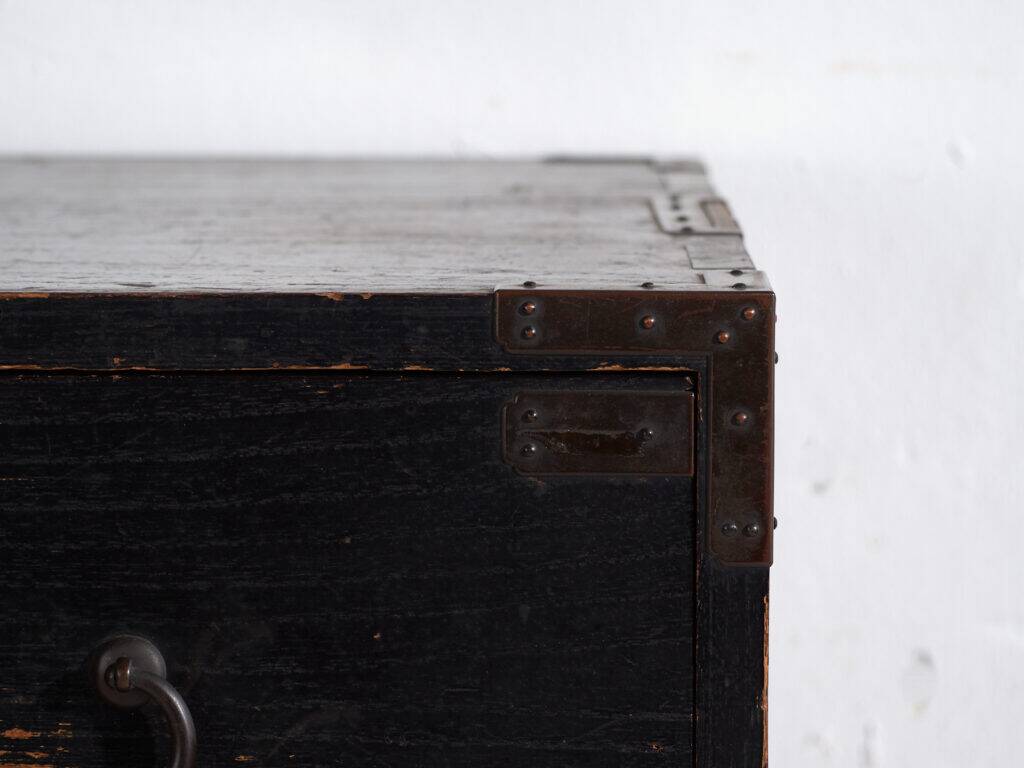 Antique Japanese commode Isho-Dansu in paulownia – Meiji/Taishō period – circa 1890-1920