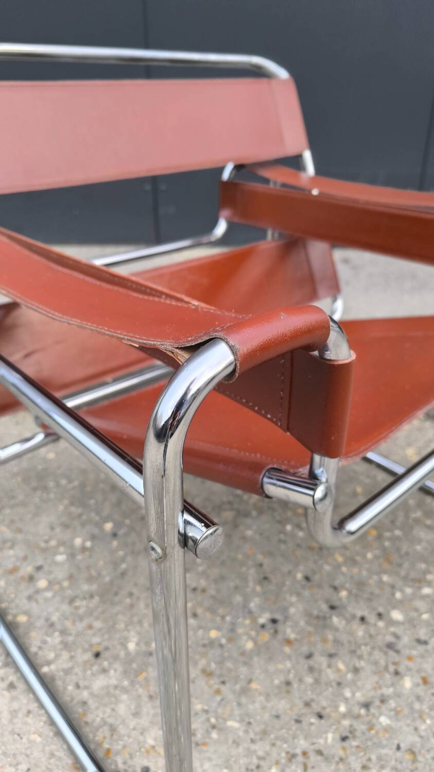 Fauteuil wassily B3 vintage par Marcel breuer