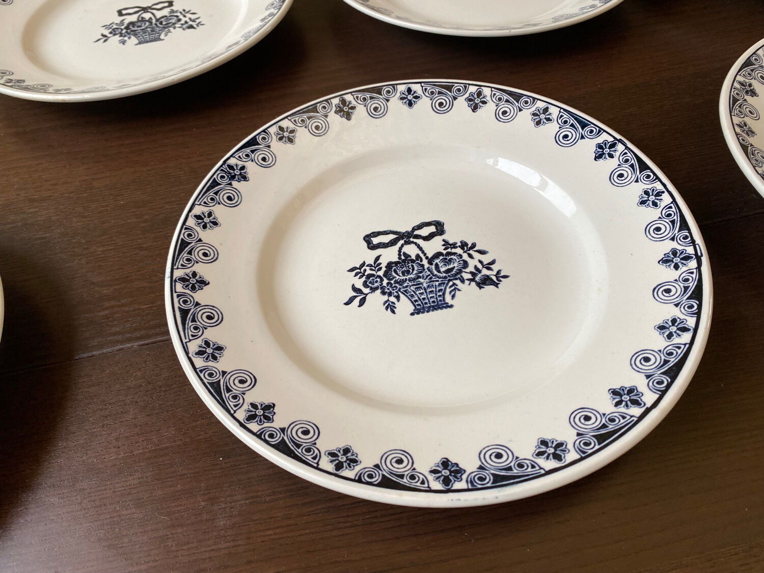 Service of 10 flat ceramic plates St Amand Marie-Rose vintage 20s/30s