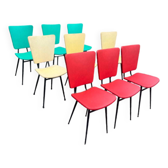 Set of 8 vintage 1960 yellow, green and red plastic and skai chairs black metal base