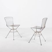 Paire de chaises vintage en fil d'acier de design architectural italien des années 1970