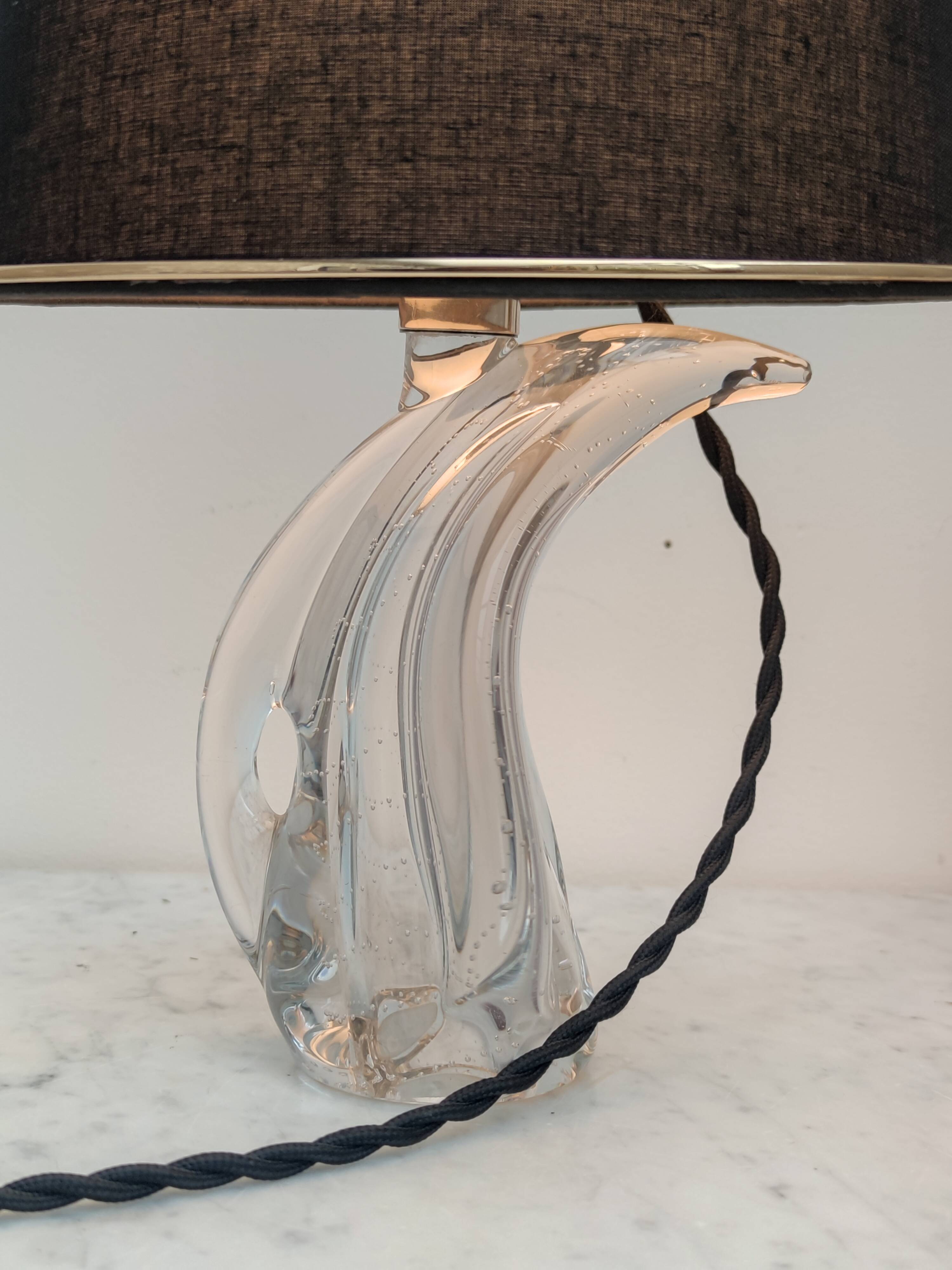 Bubbled glass lamp