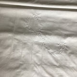 Drap plat fin brodé main