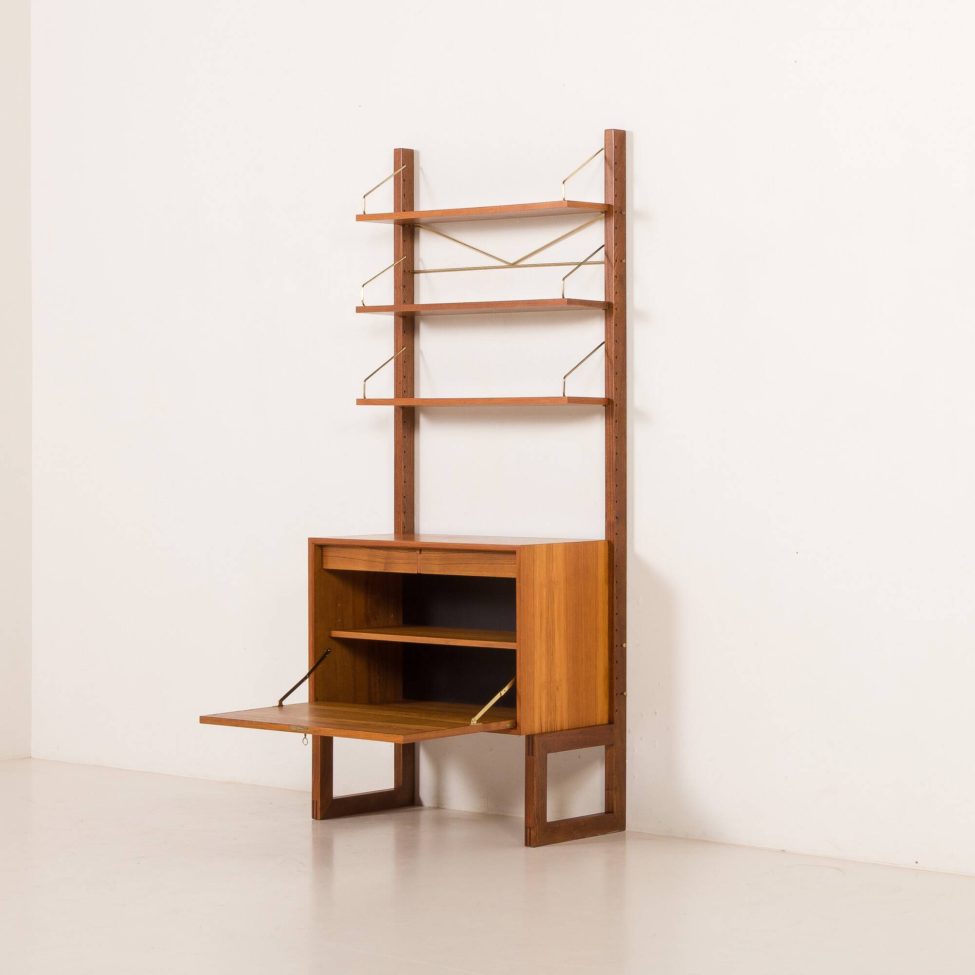 Poul Cadovius free standing wall unit for Cado, 1960s