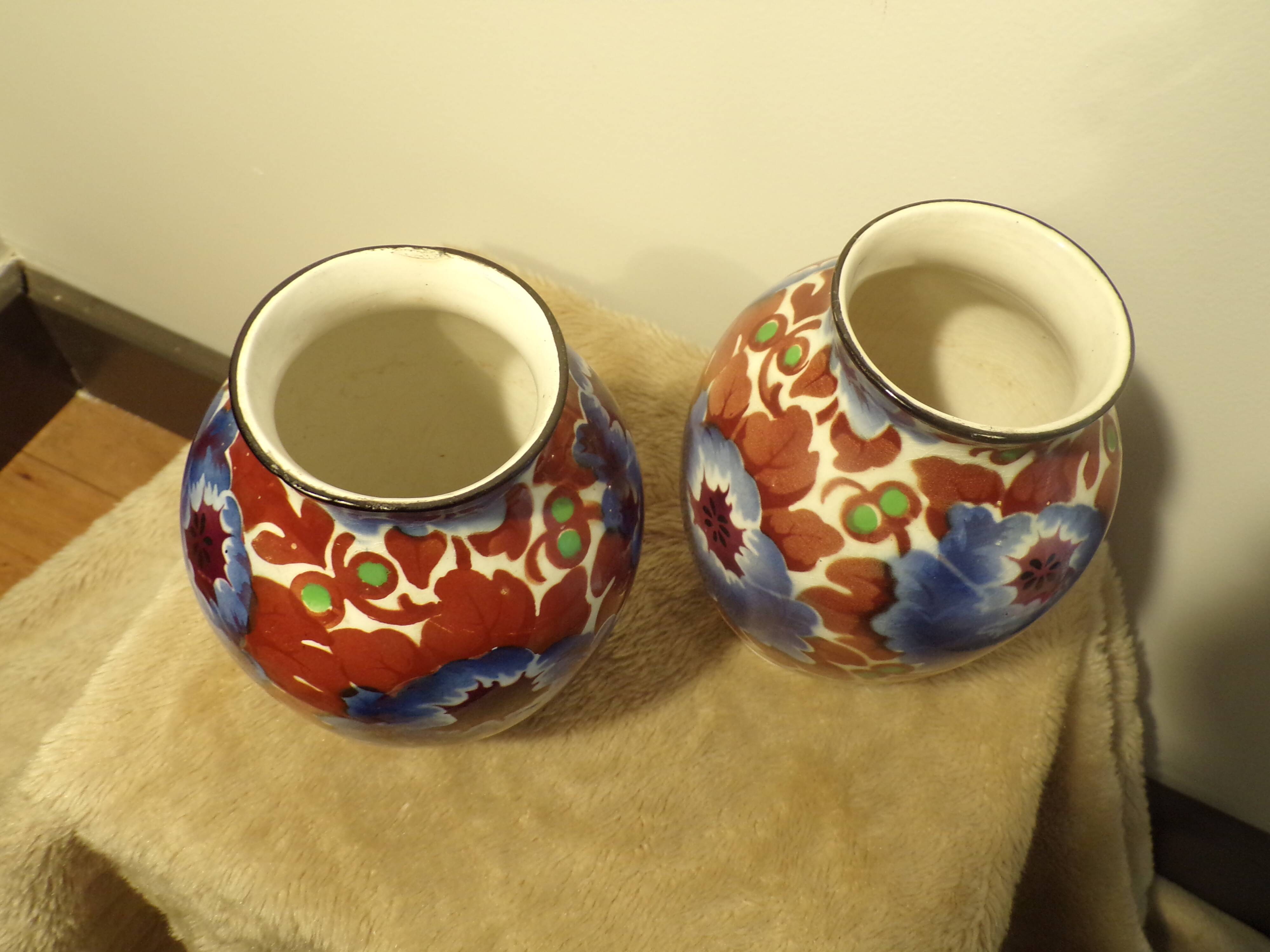 Pair of Vera vases by Villeroy & Boch