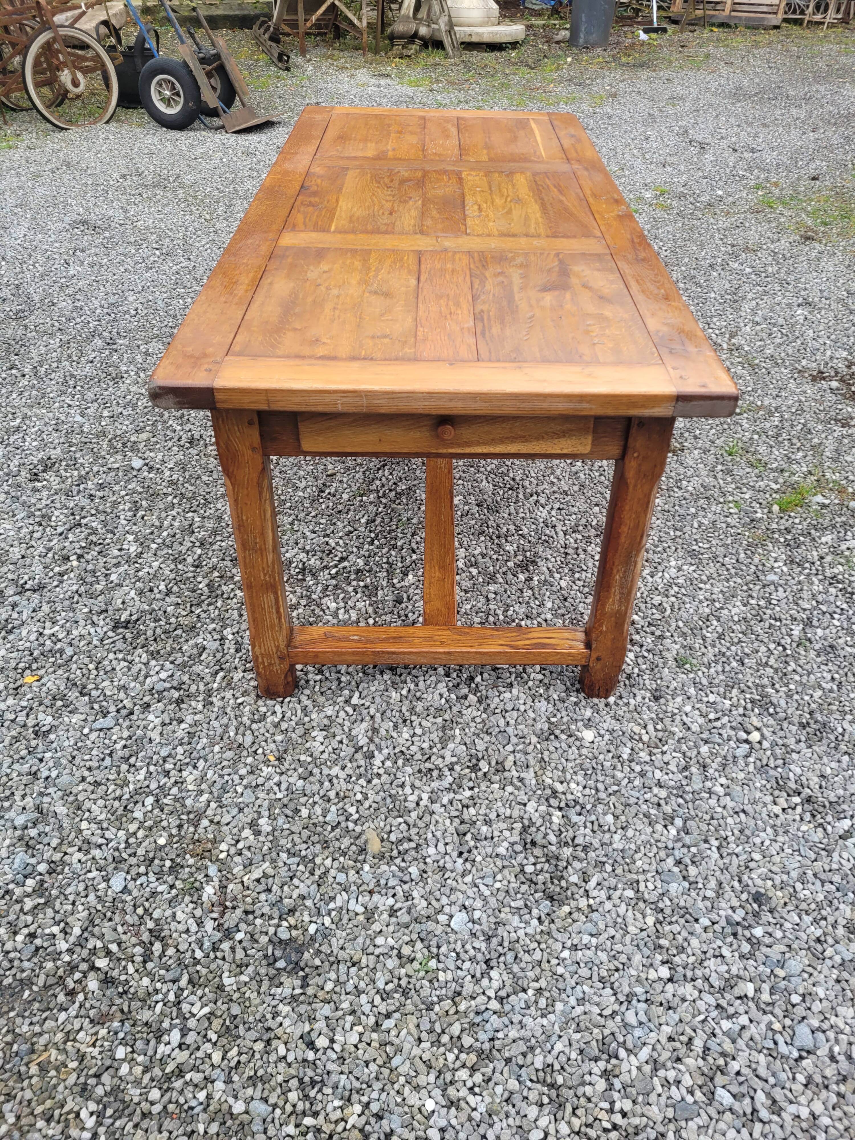 Table de ferme en chêne , 200×90 cms