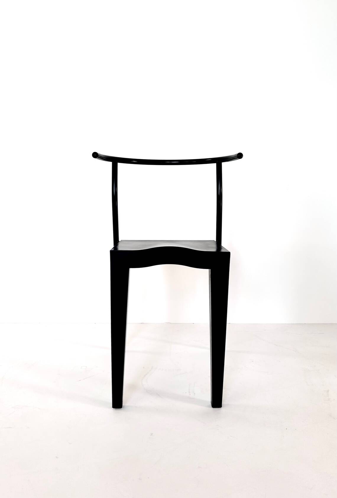 6 black Dr Glob chairs by Philippe Starck for Kartell. Italy 1988.