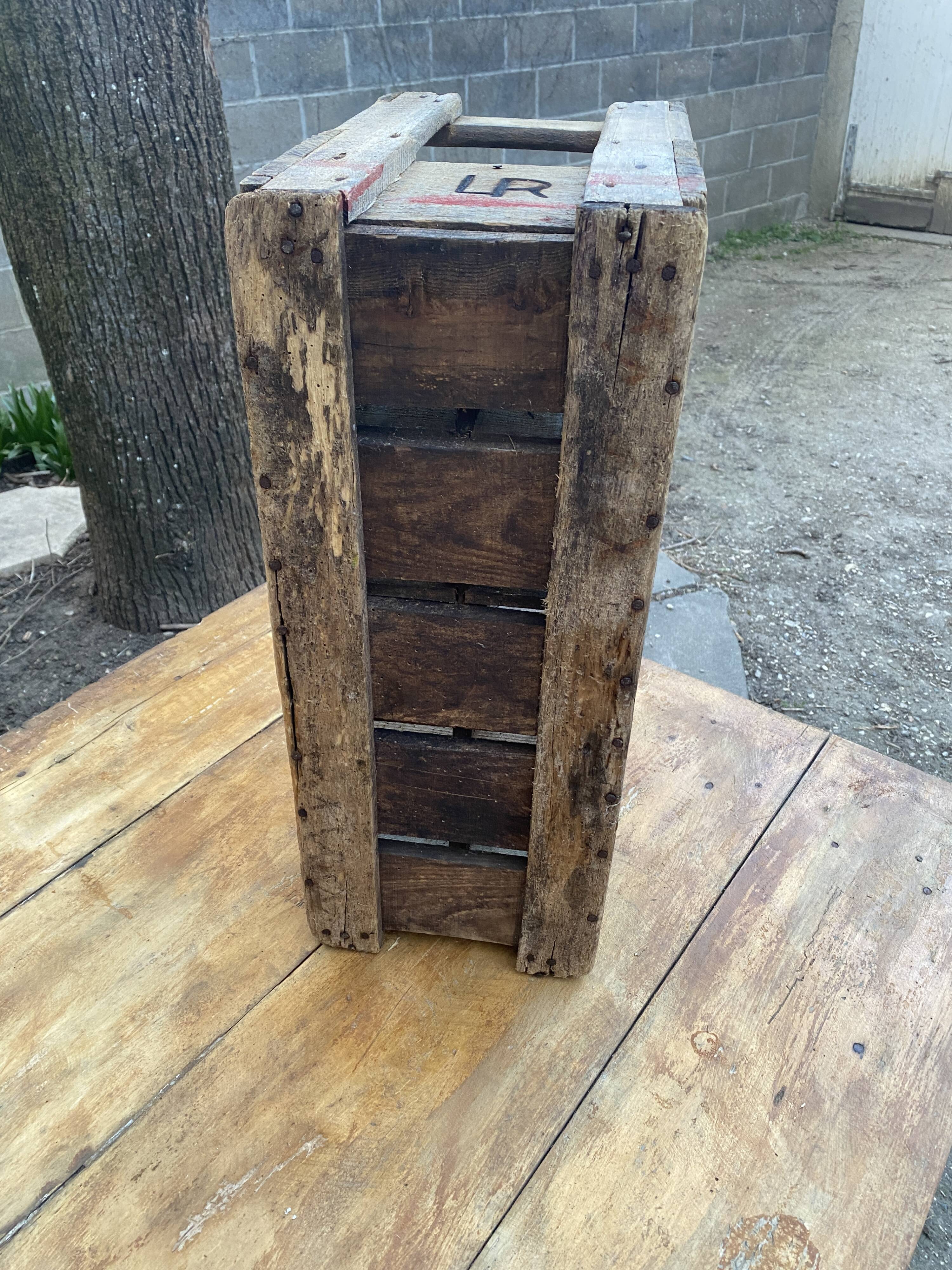 Bottle holder locker