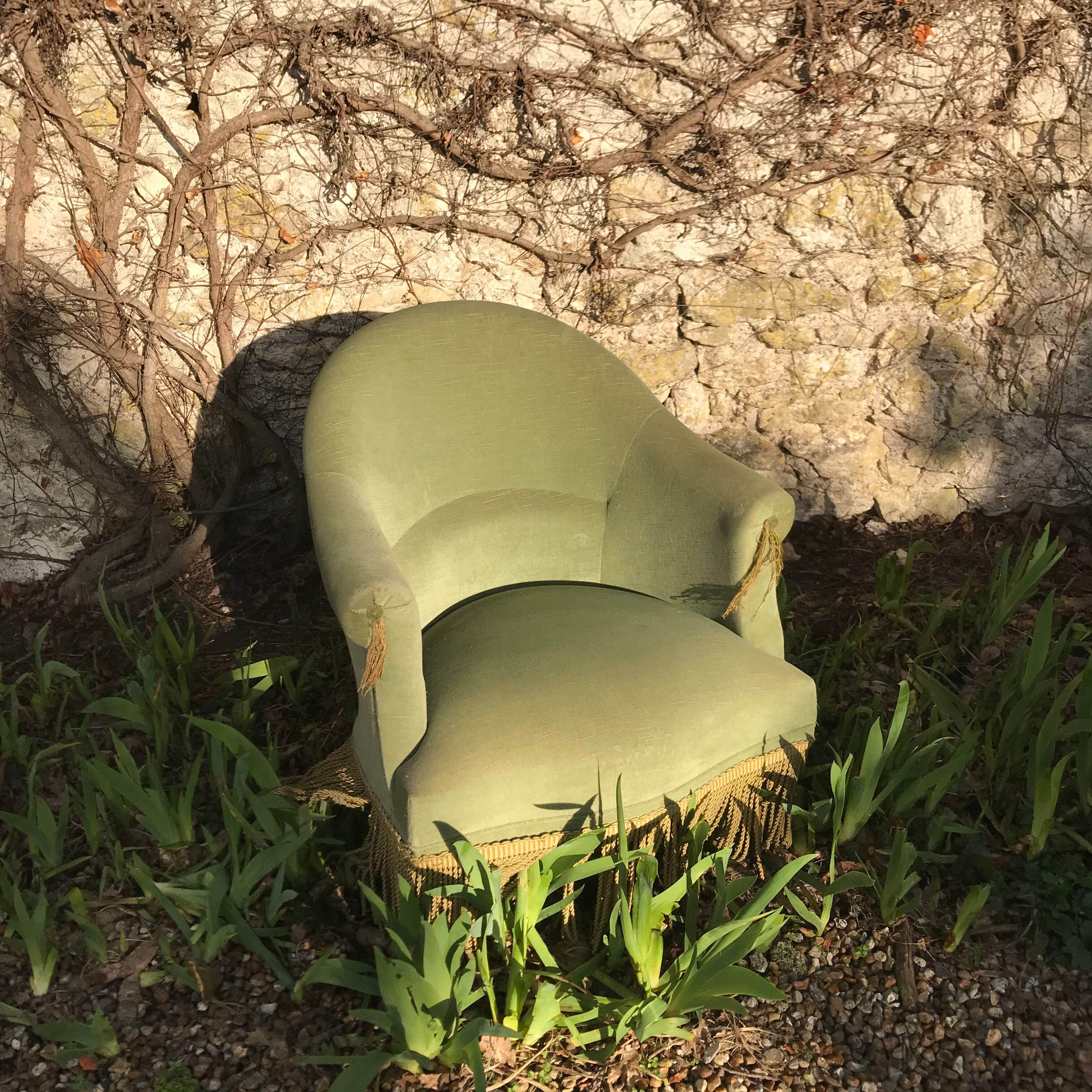 Toad armchair
