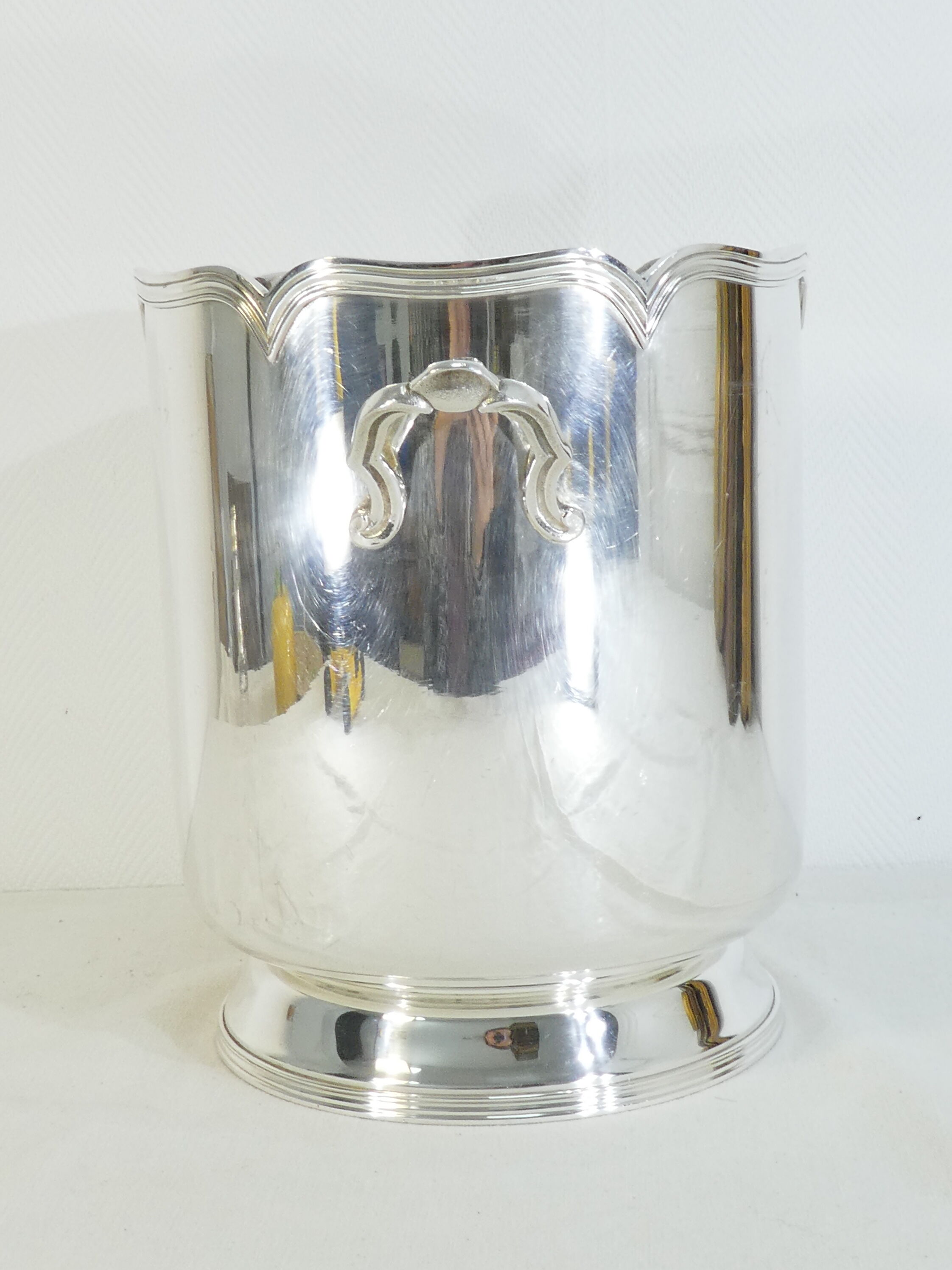 Louis XV-style silver metal Champagne bucket