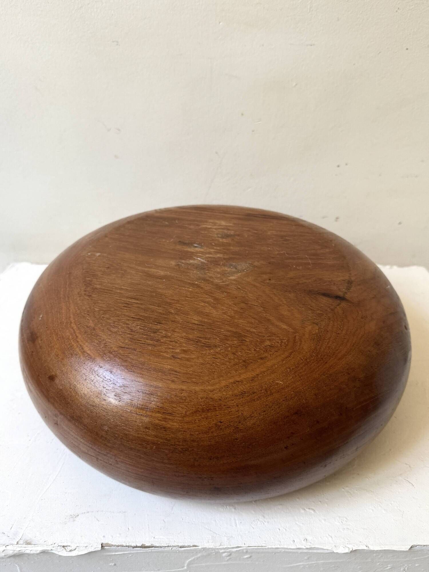 Scandinavian salad bowl / fruit bowl made of genuine teak wood, Denmark 1970.