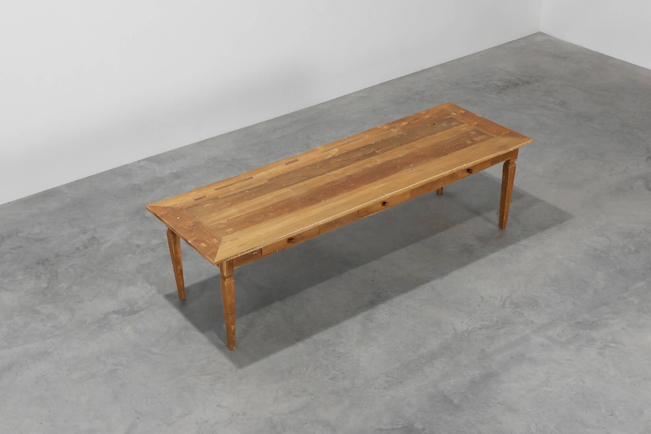 Table de ferme provinciale en bois d'orme, France vers 1850