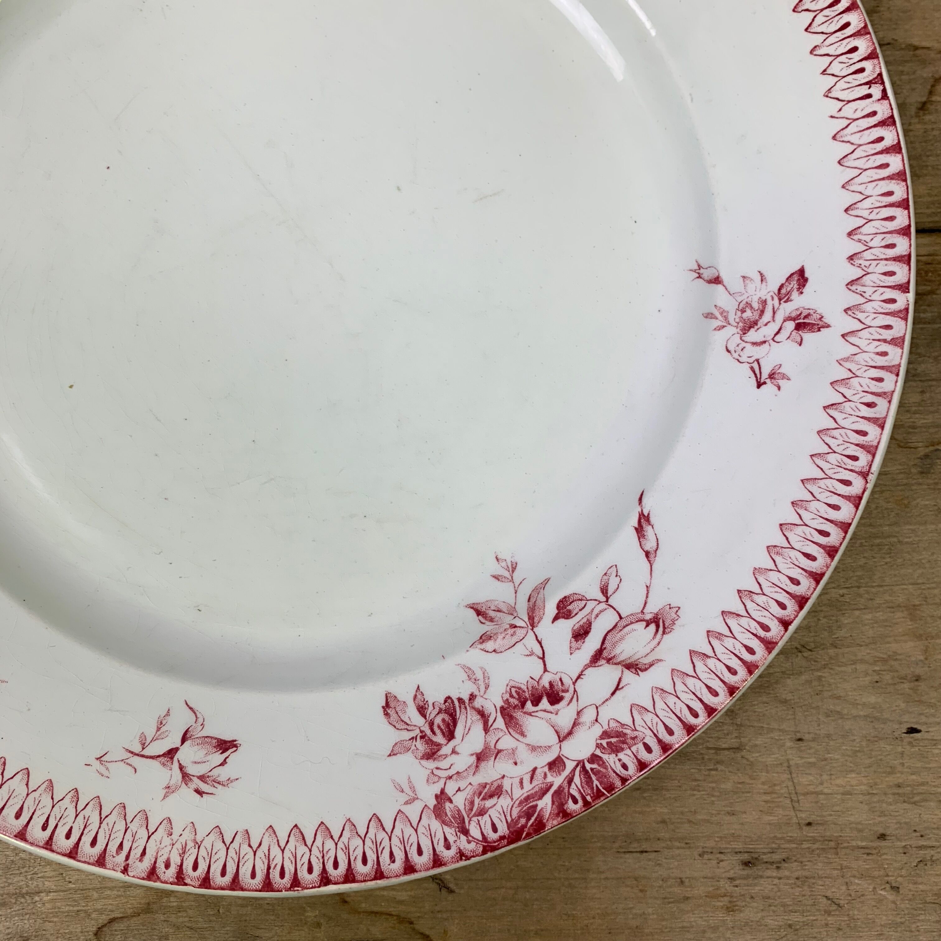 Dish model Pomponnette Gien porcelain
