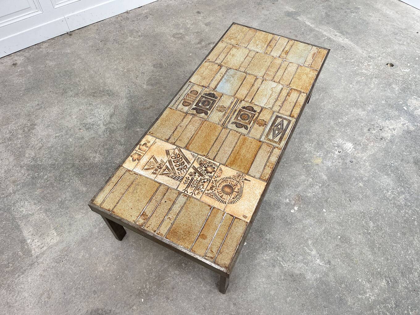 Roger Capron coffee table ocher tones