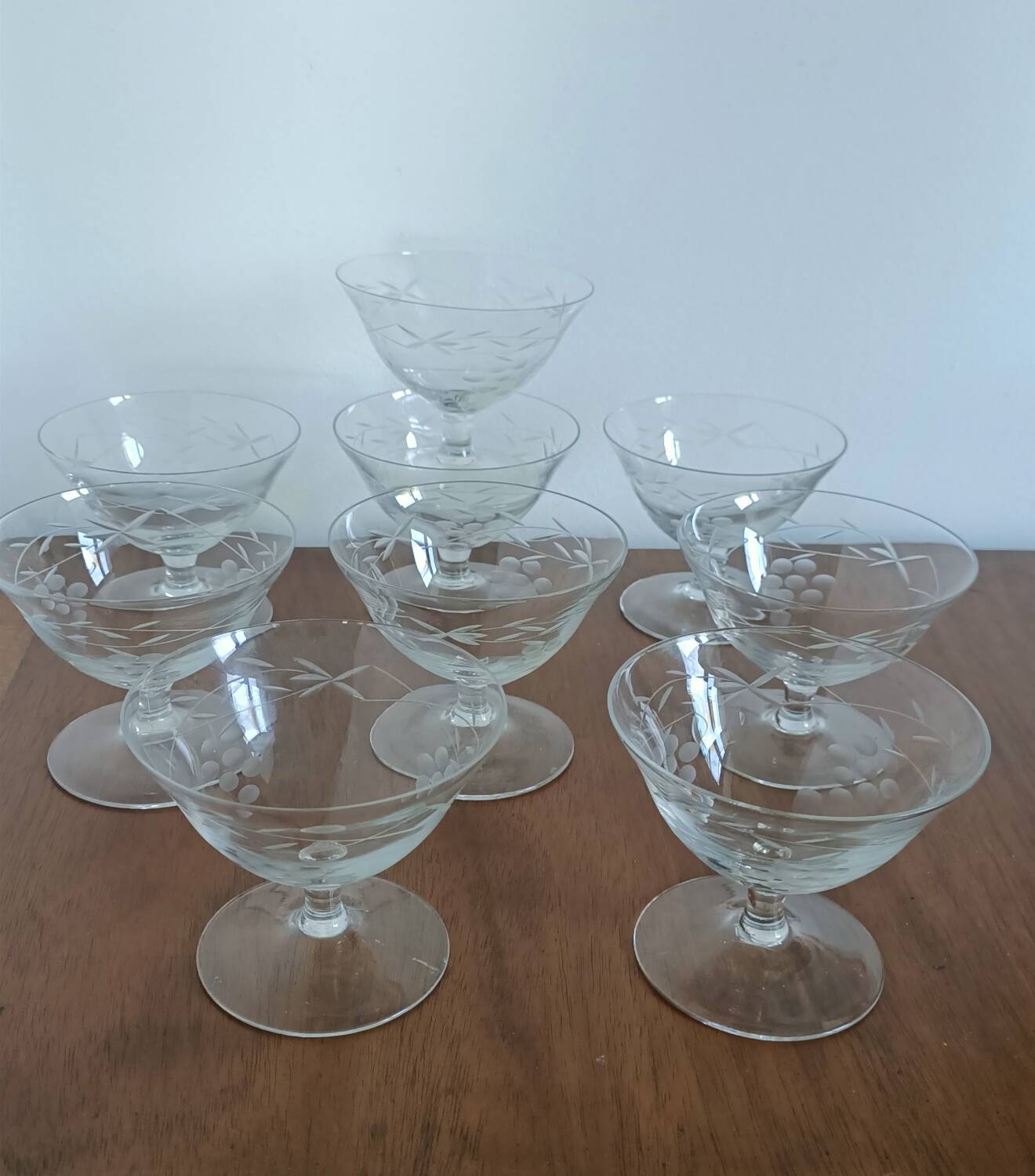 9 hand-cut art deco champagne glasses