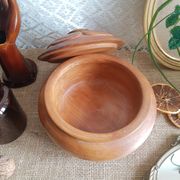 Round box with olive wood lid - vintage