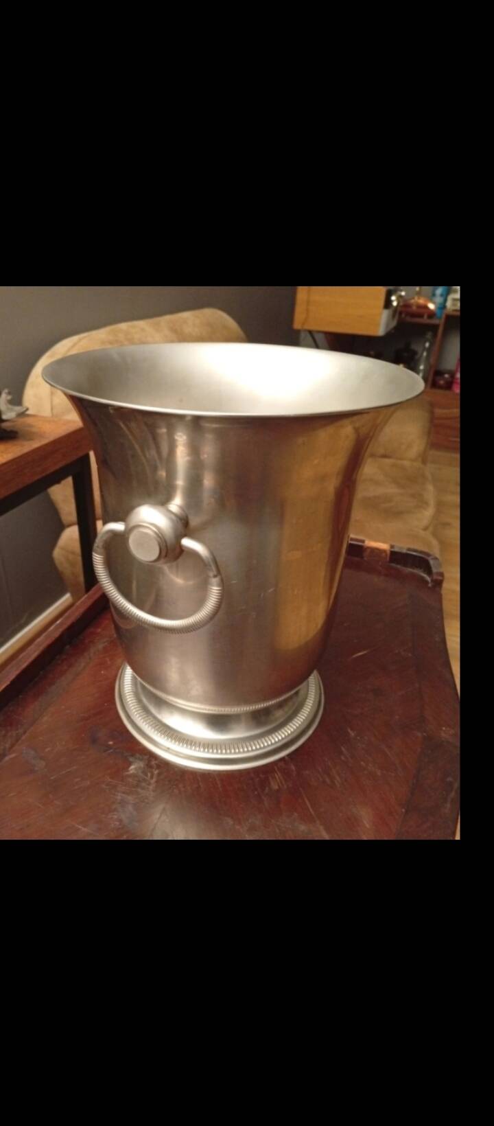 Champagne bucket