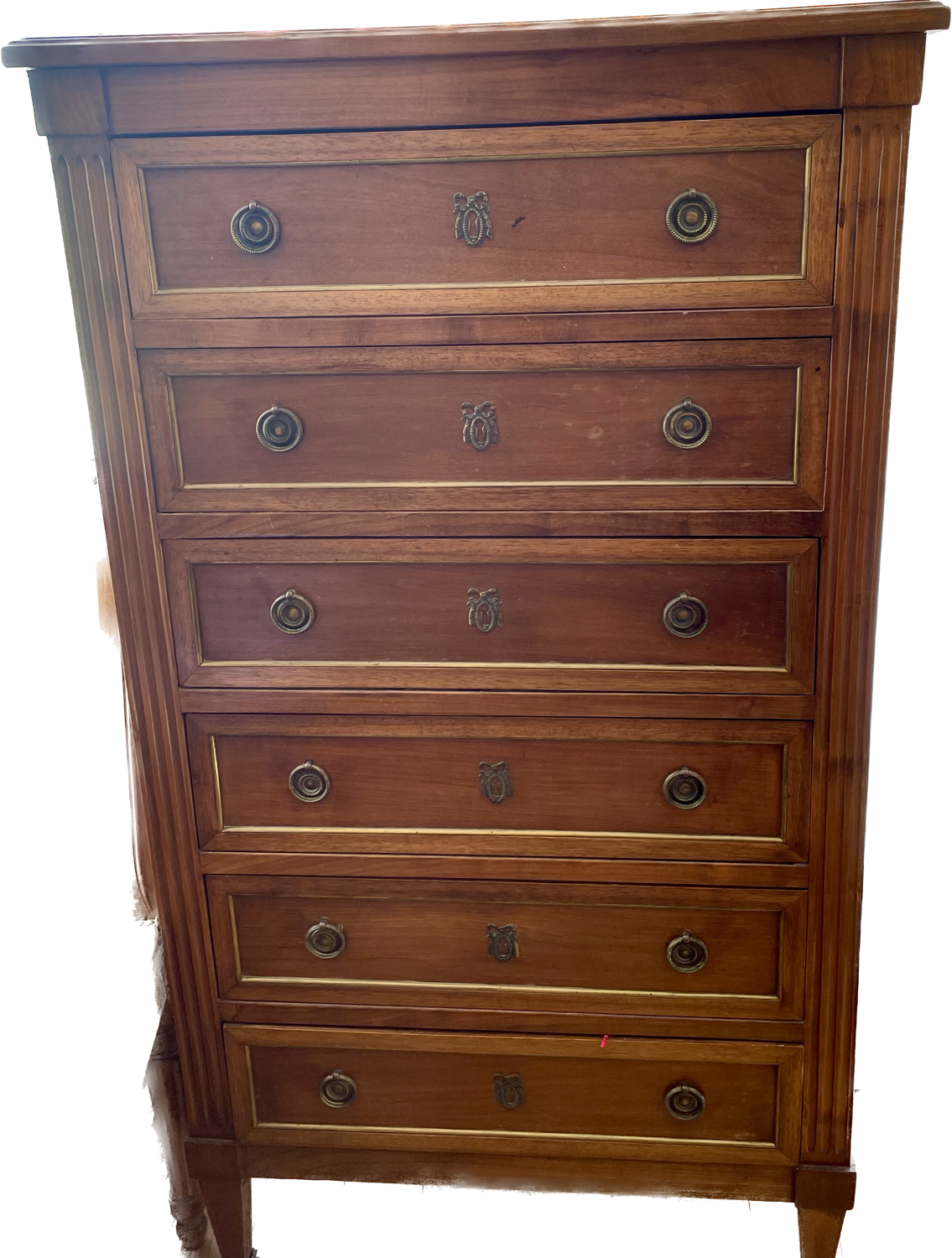 Chest of drawers