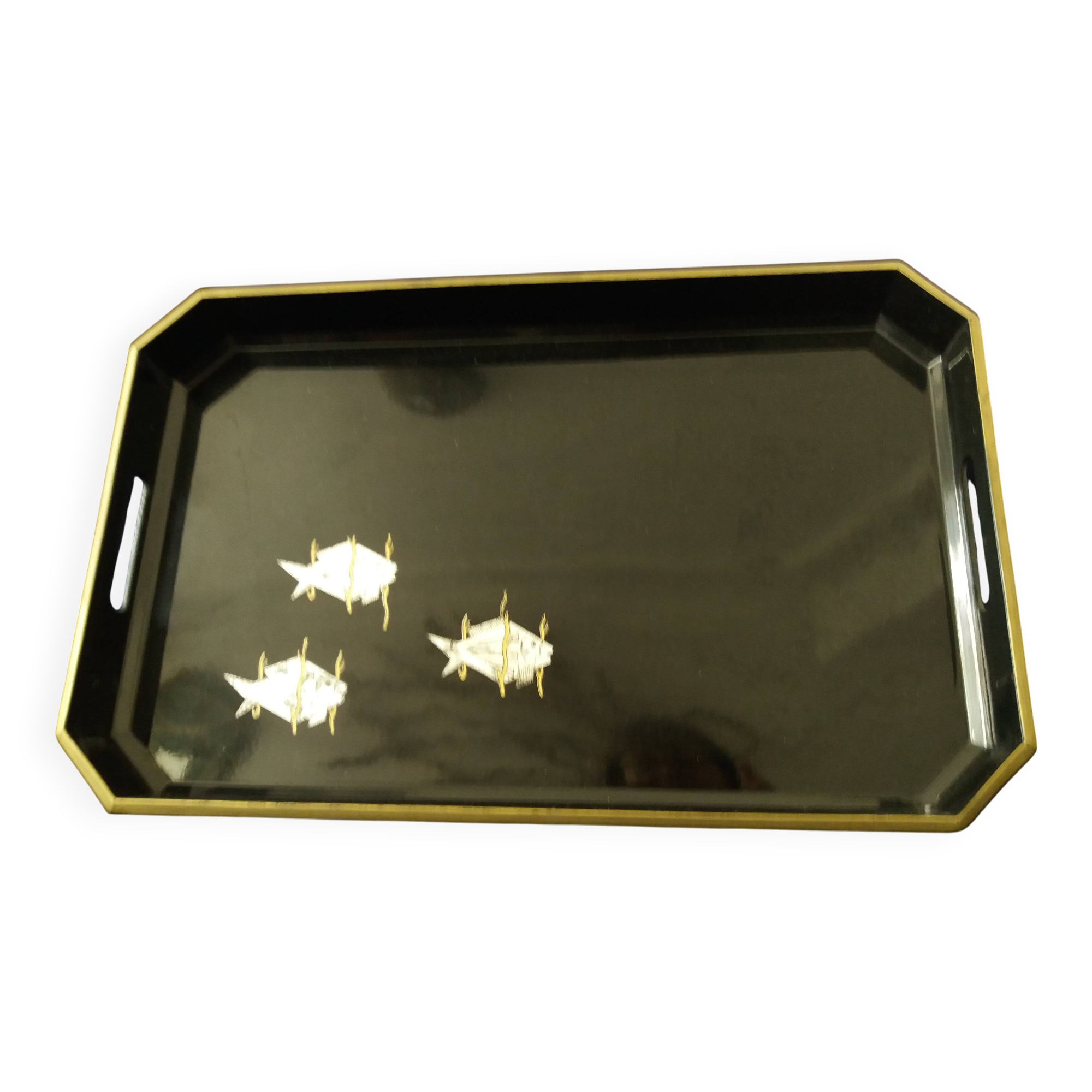RECTANGULAR LACQUERED WOODEN PLATTER WITH FISH DECORATION