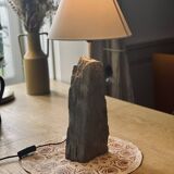 Natural stone lamp
