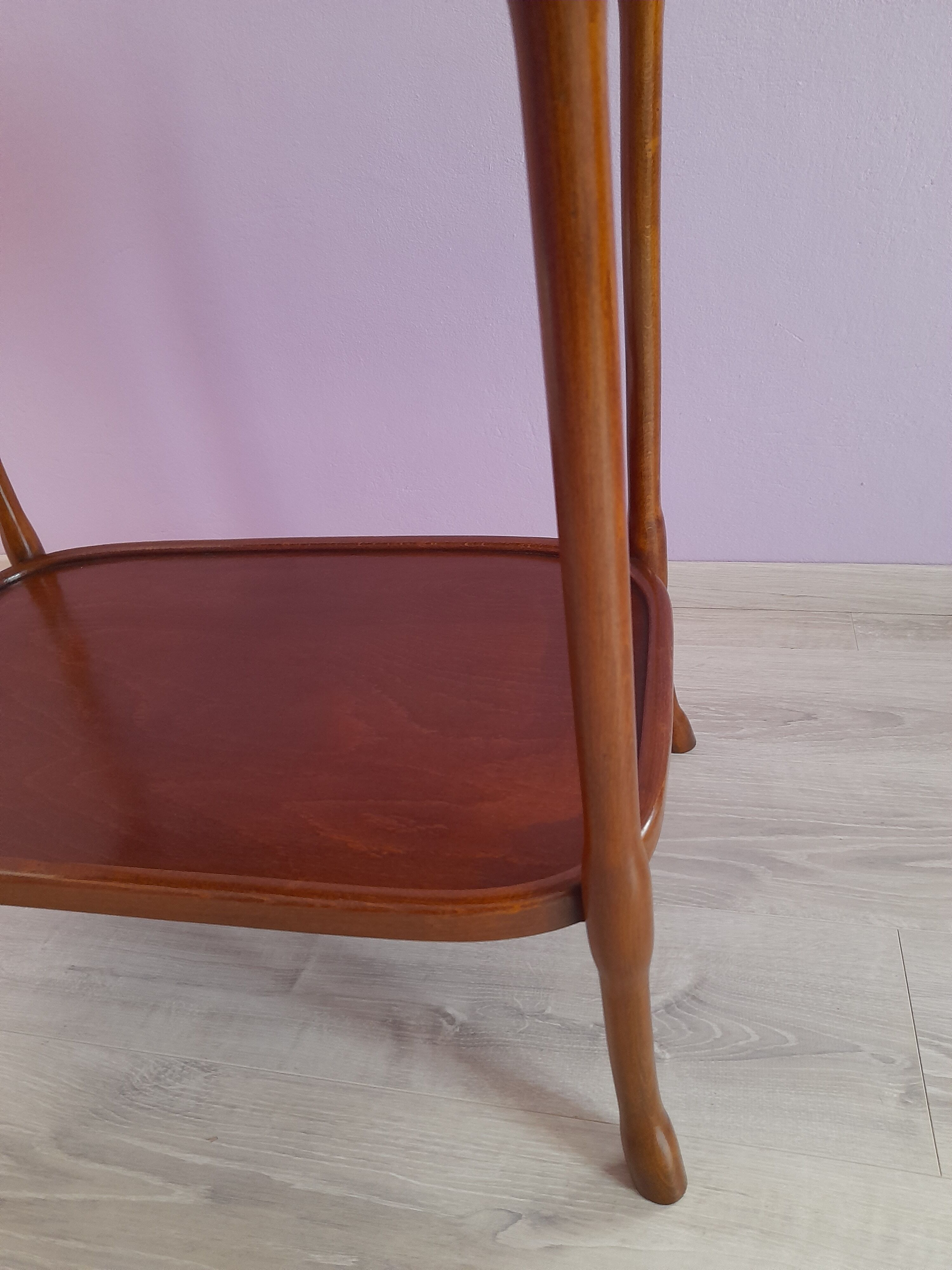 Table d'appoint début XXème siècle signée J. Kohn Austria