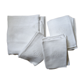 Nappe blanche et ses 12 serviettes monogrammées RV