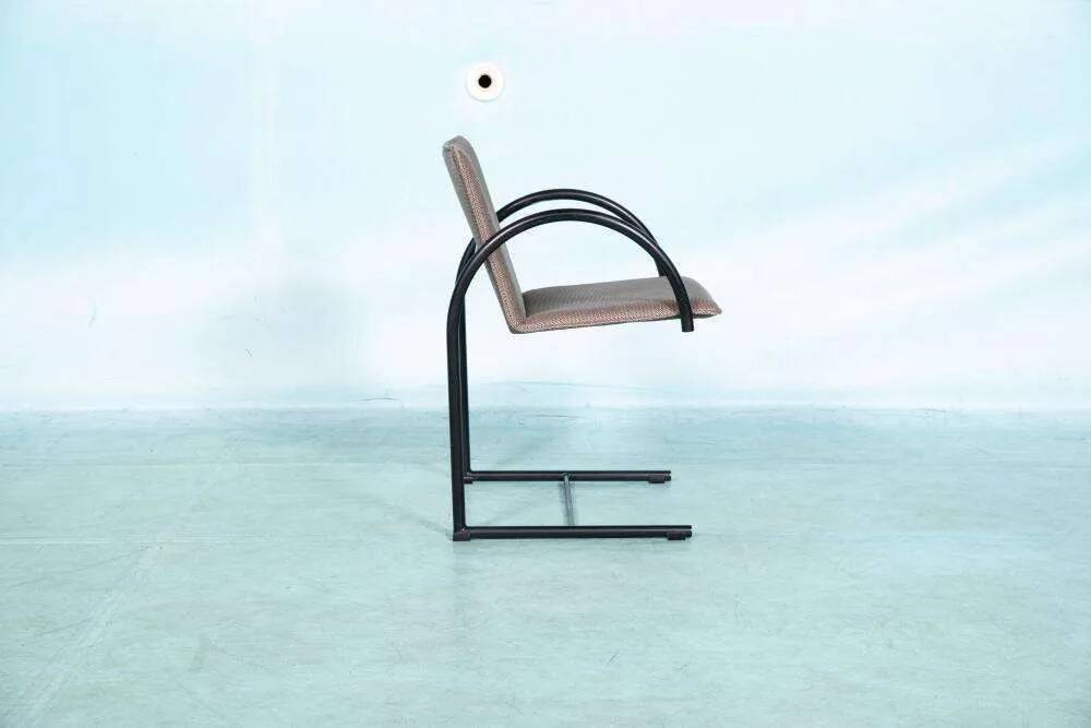 Set of four postmodern Metaform 'Cirkel' dining chairs.