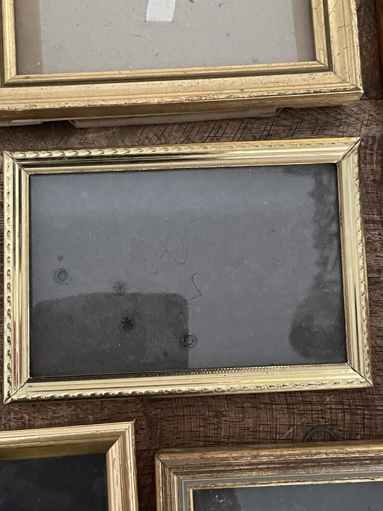 Lot of 8 gilded frames