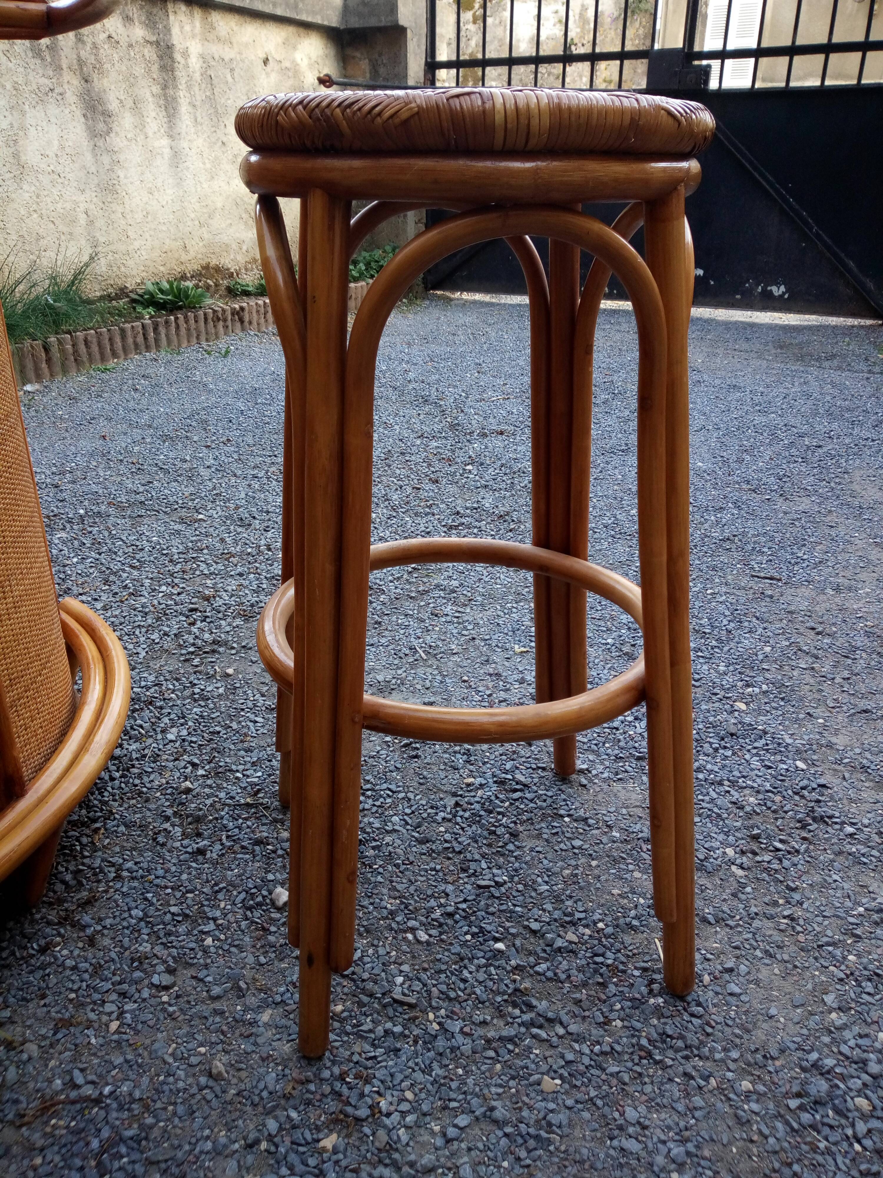 Bar set in bamboo and rattan with its two stools
