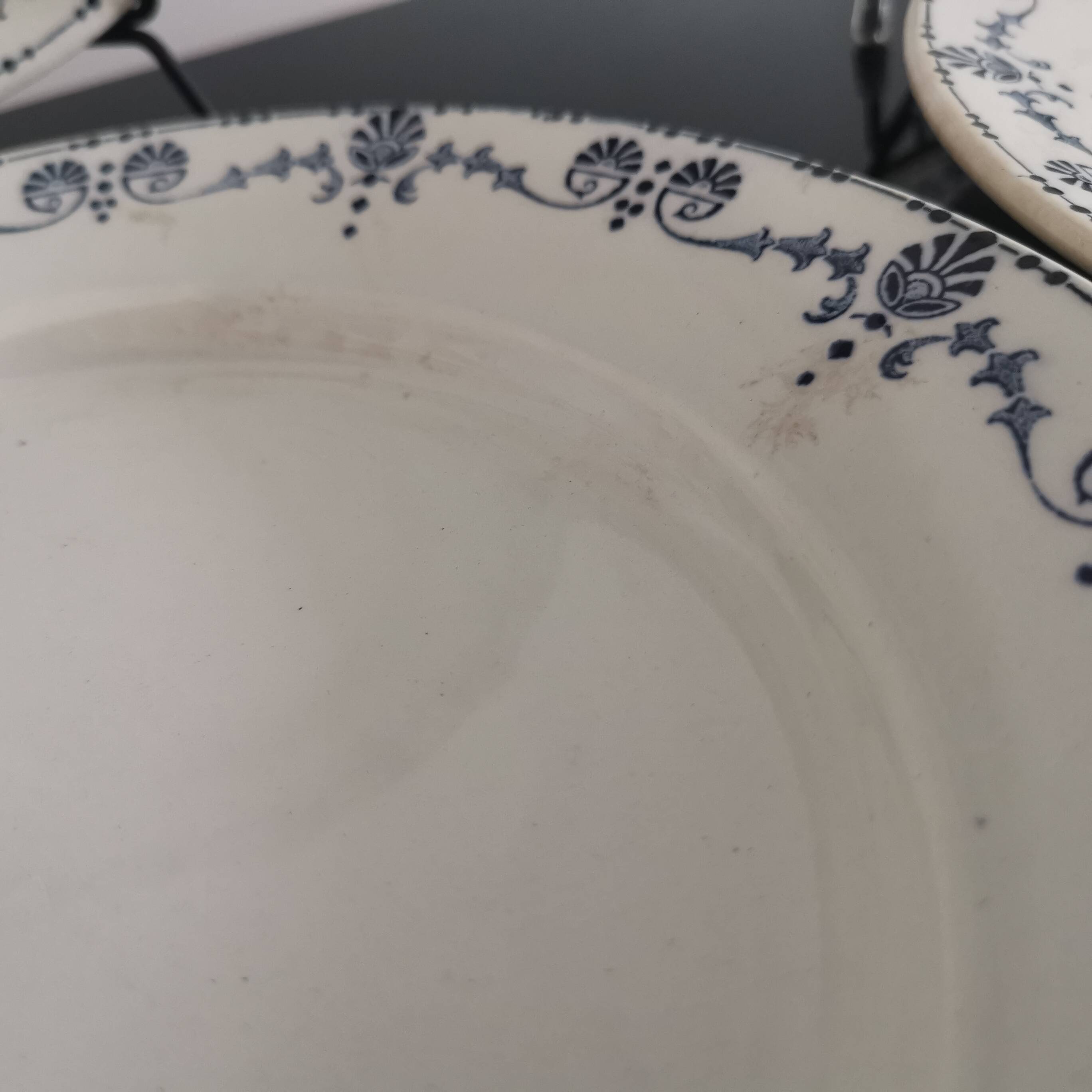 Old "Etruscan" flat plates in opaque porcelain from Gien Terre de Fer