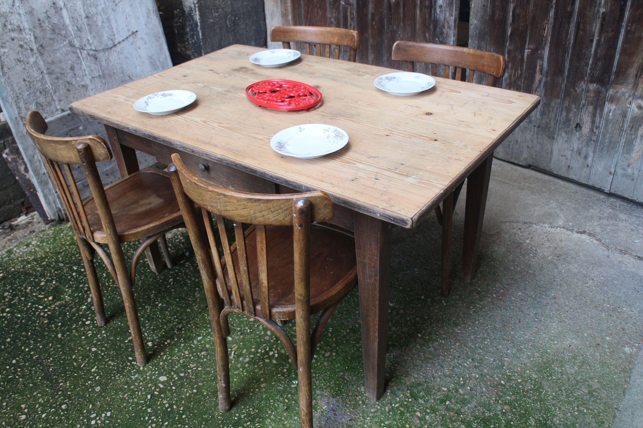 Farm table 133 cm