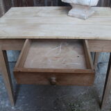Table bureau