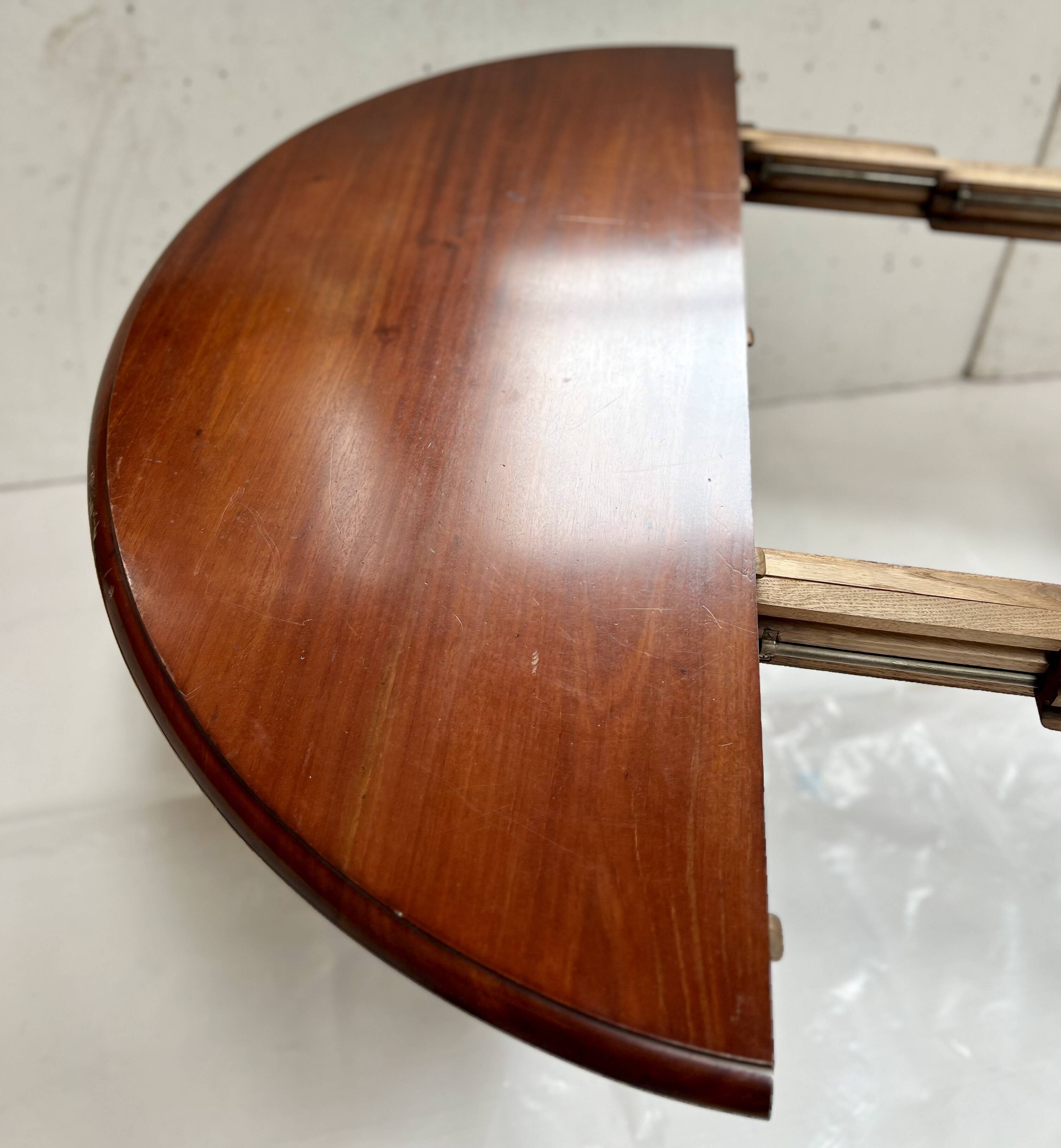 Napoleon III central leg table, solid mahogany, 19th century