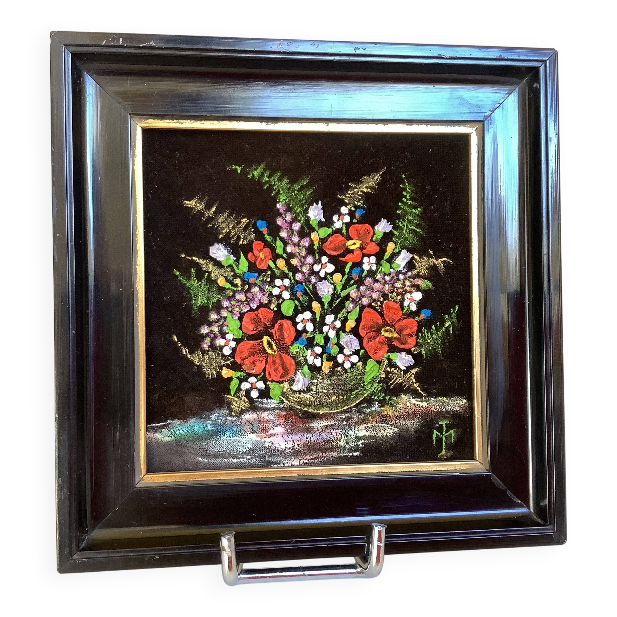 Small painting of a bouquet of flowers signed