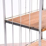 Shelving unit on wheels