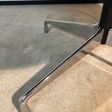 Round table 120cms by Eames, edition Herman Miller 1970