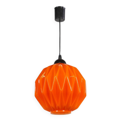 Suspension/lustre design 1960 opaline géométrique orange.