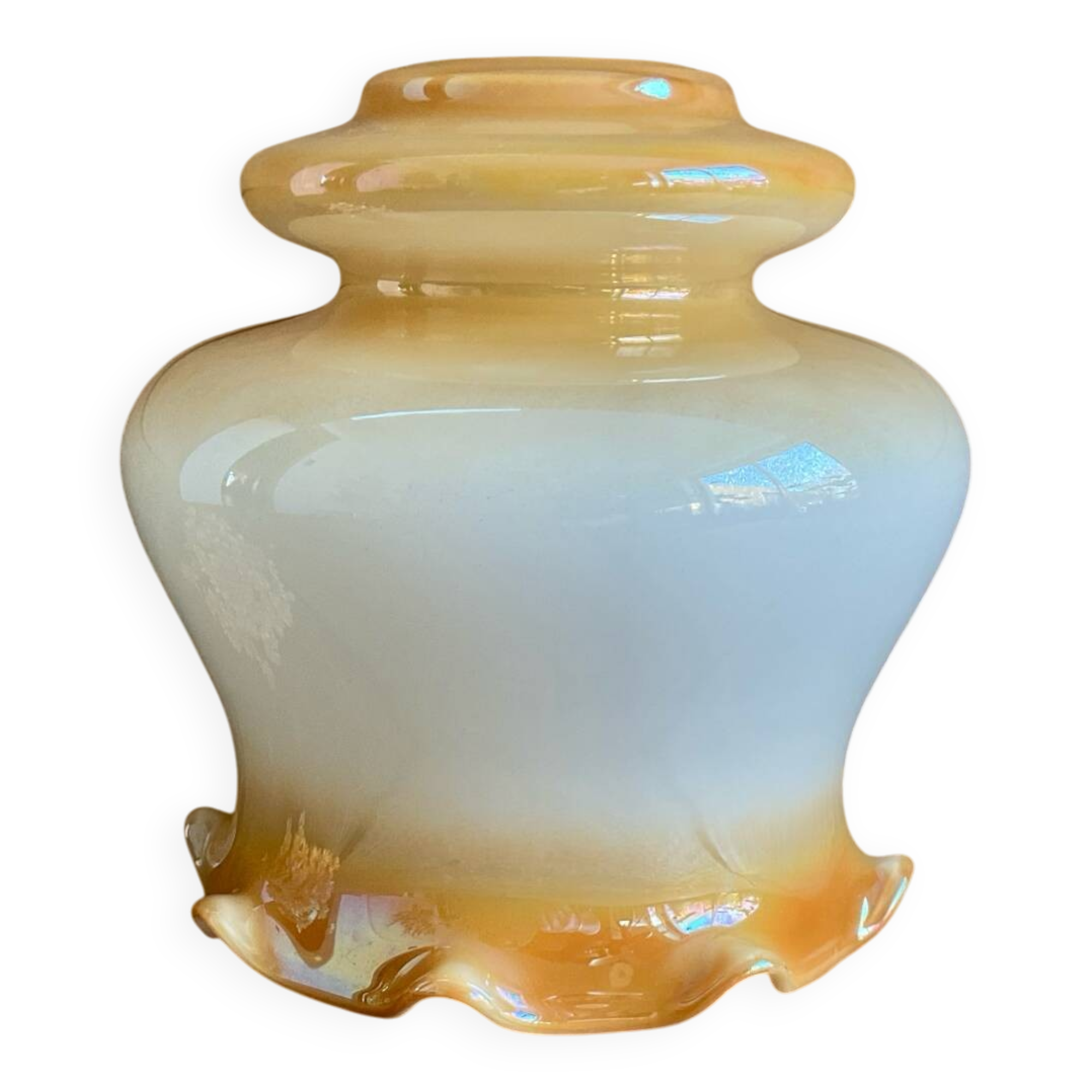 Opaline glass suspension globe