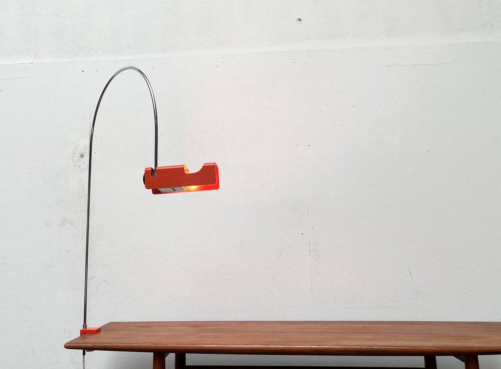 Mid-century modern space age spider arc table lamp, 1960s.