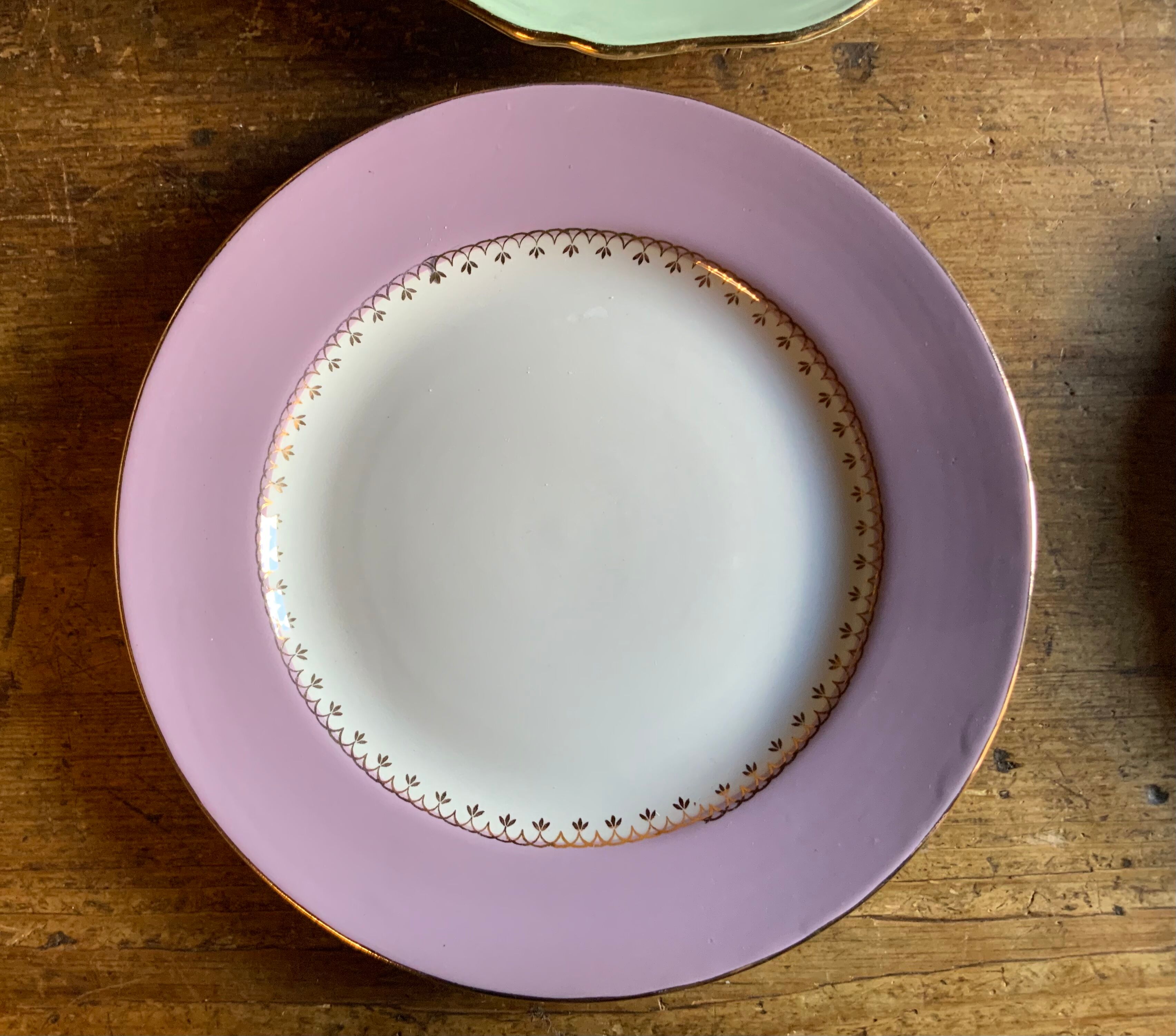 6 vintage flat plates