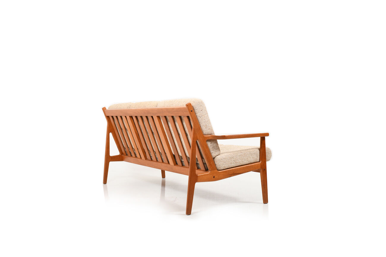 Mid Century Danish 3-Seater Sofa in Teak