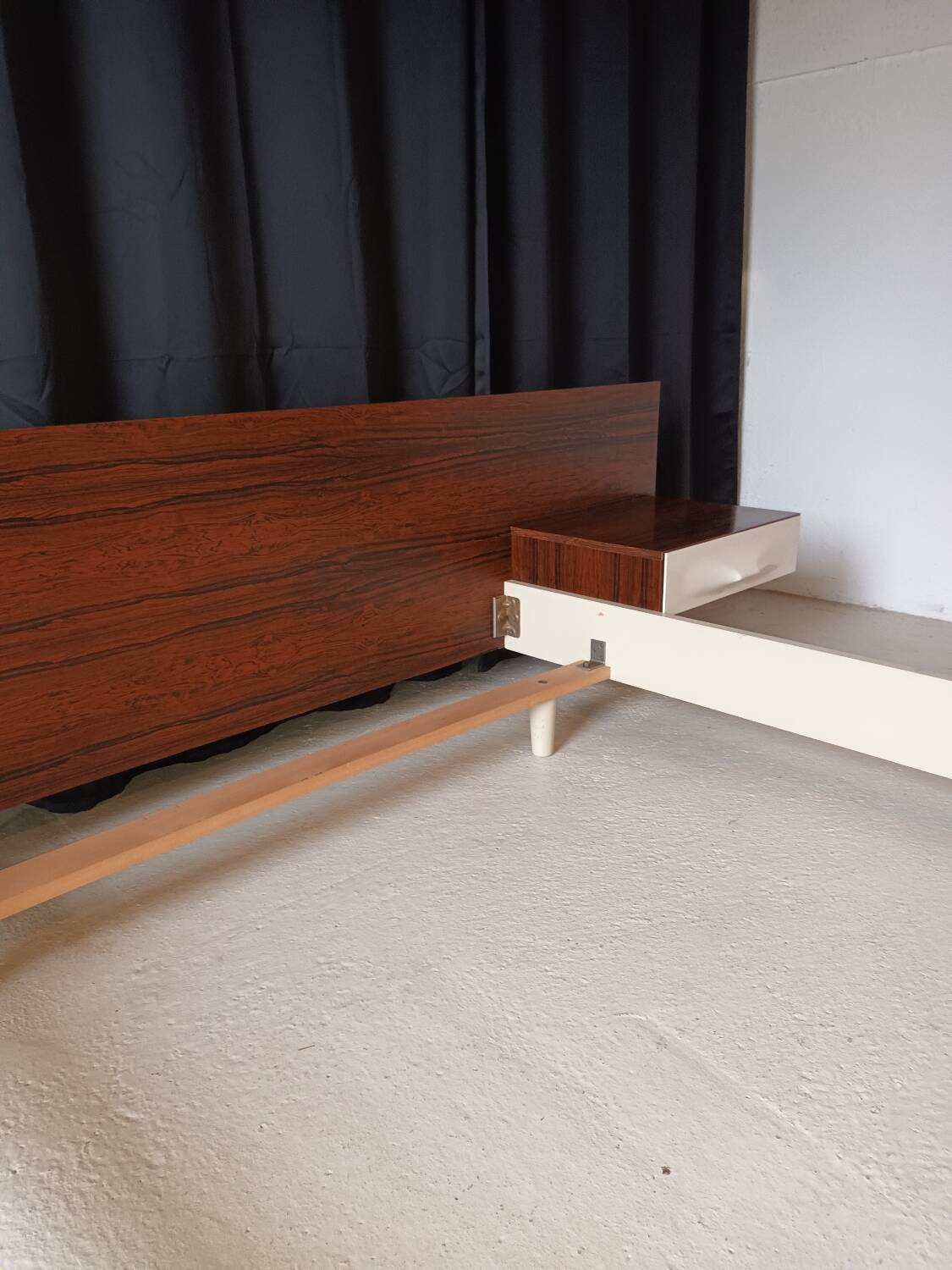 Raymond Loewy Bed