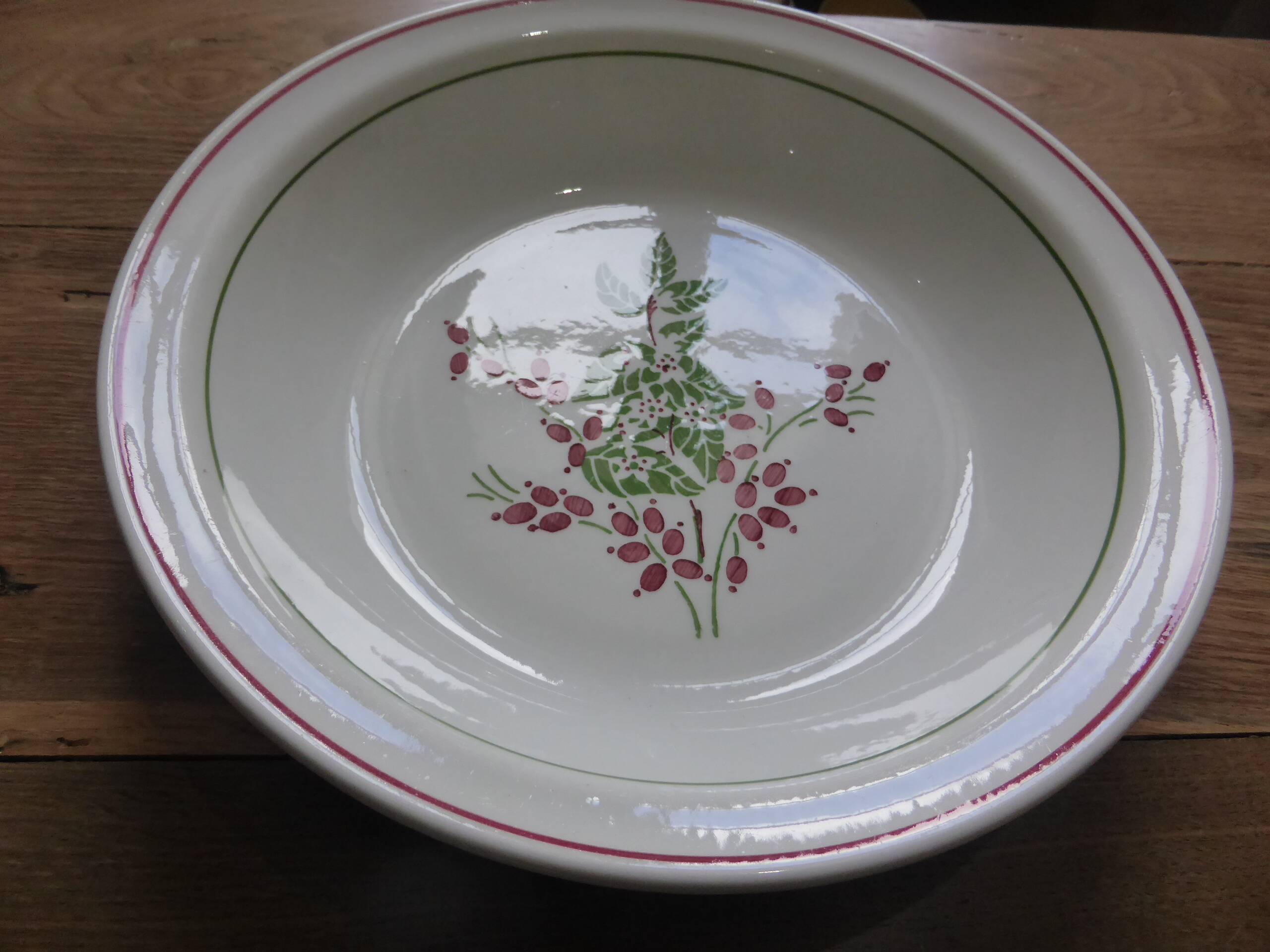Shallow round serving dish 201015