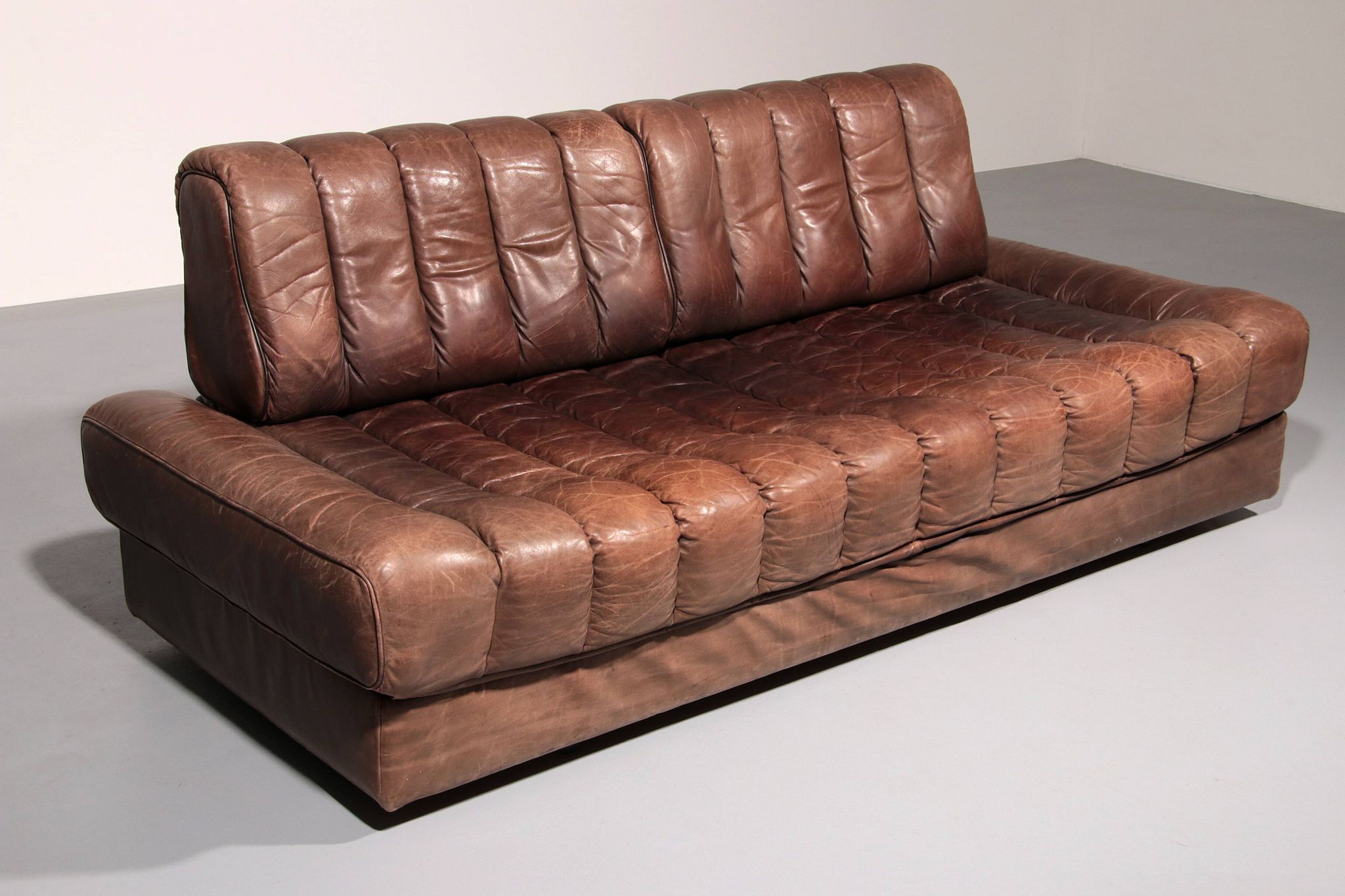 Mid-century DS 85 sofa bed from De Sede Switzerland, 1960s