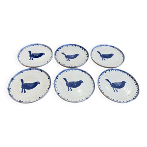 suite de six assiettes