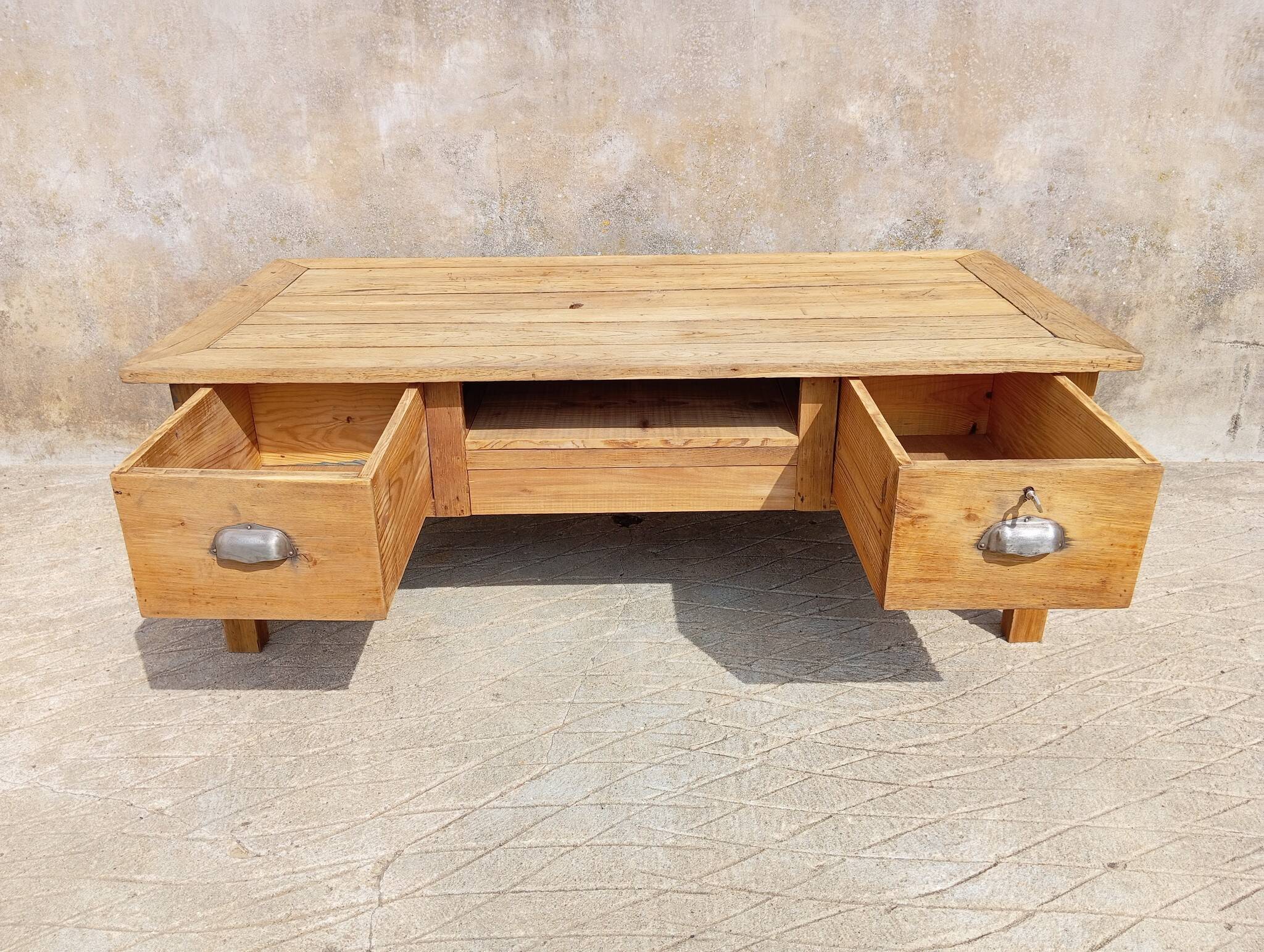 Table basse de ferme