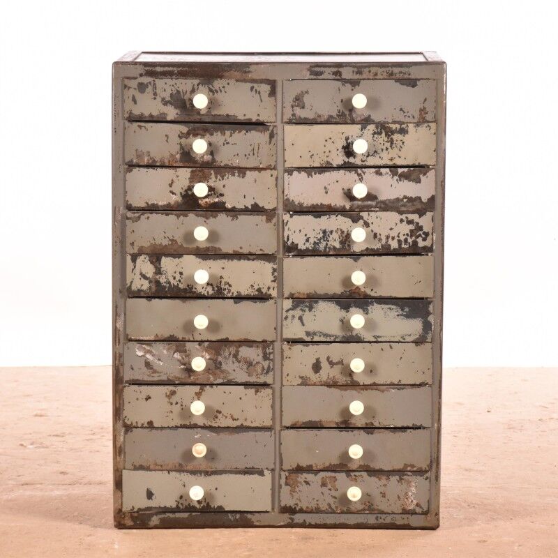 Commode industrielle grise