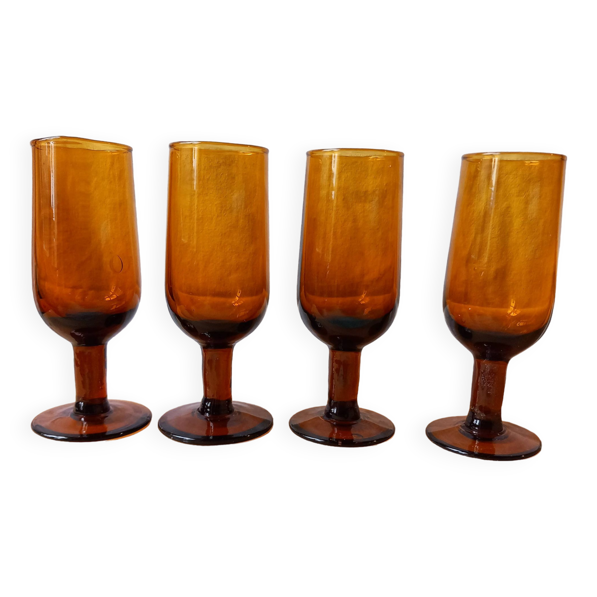 4 vintage aperitif glasses in amber glass