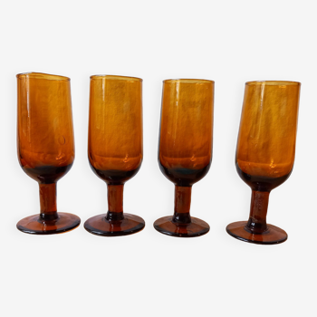 4 vintage aperitif glasses in amber glass