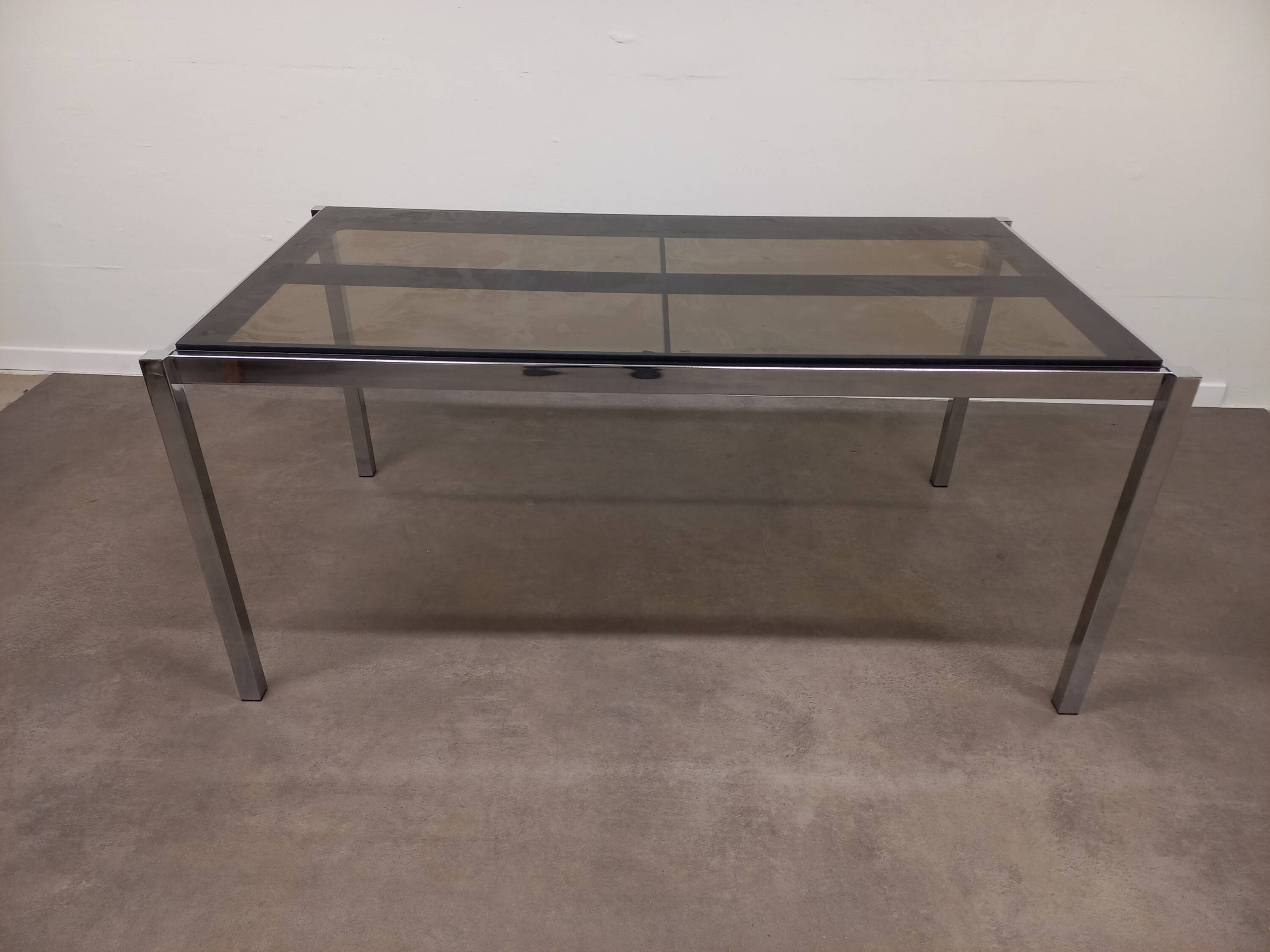 Table à manger verre et métal chromé 168 cm